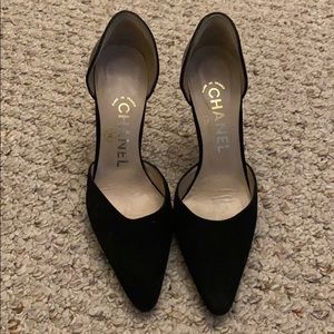 Black Chanel heel